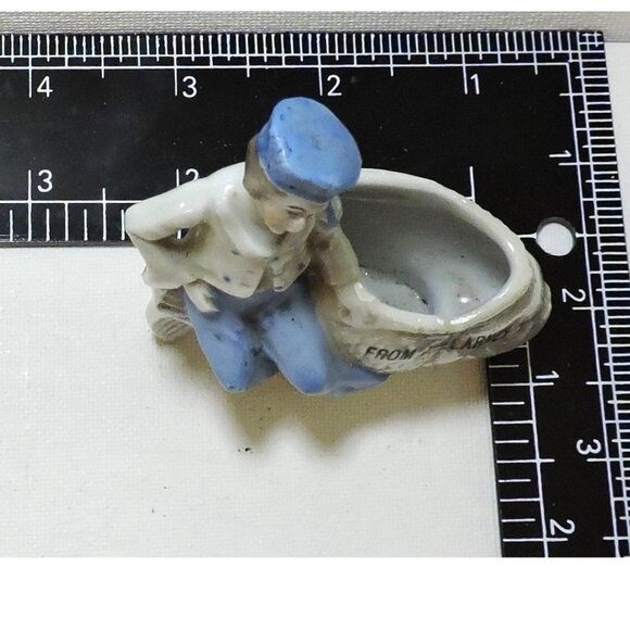 Vintage Figurine Souvenir Of Ireland Sailorboy On Fish Lettering From Ki… - Picture 6 of 7